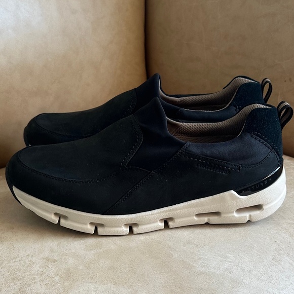 Clarks Women's Nature X Sky Waterproof Slip-On Sneakers Black Nubuck Leather 10 - Picture 6 of 14